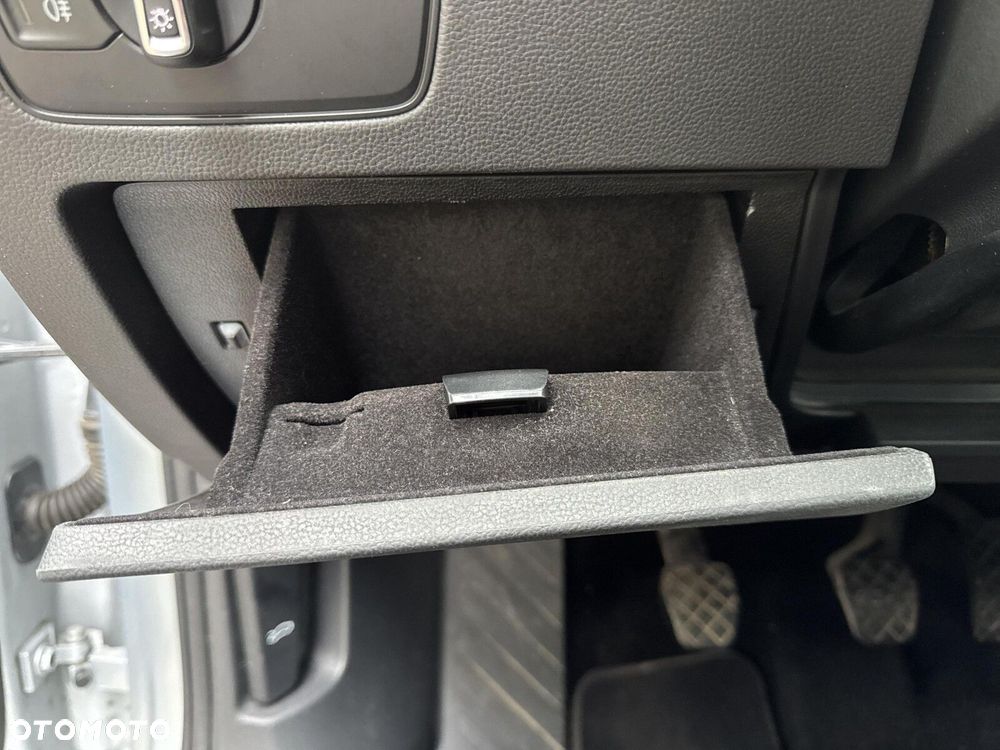 Volkswagen Passat 2.0 TDI EVO Business - 22