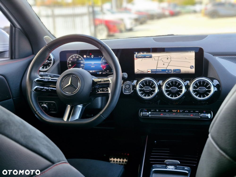 Mercedes-Benz GLA 200 mHEV AMG Line 7G-DCT - 12