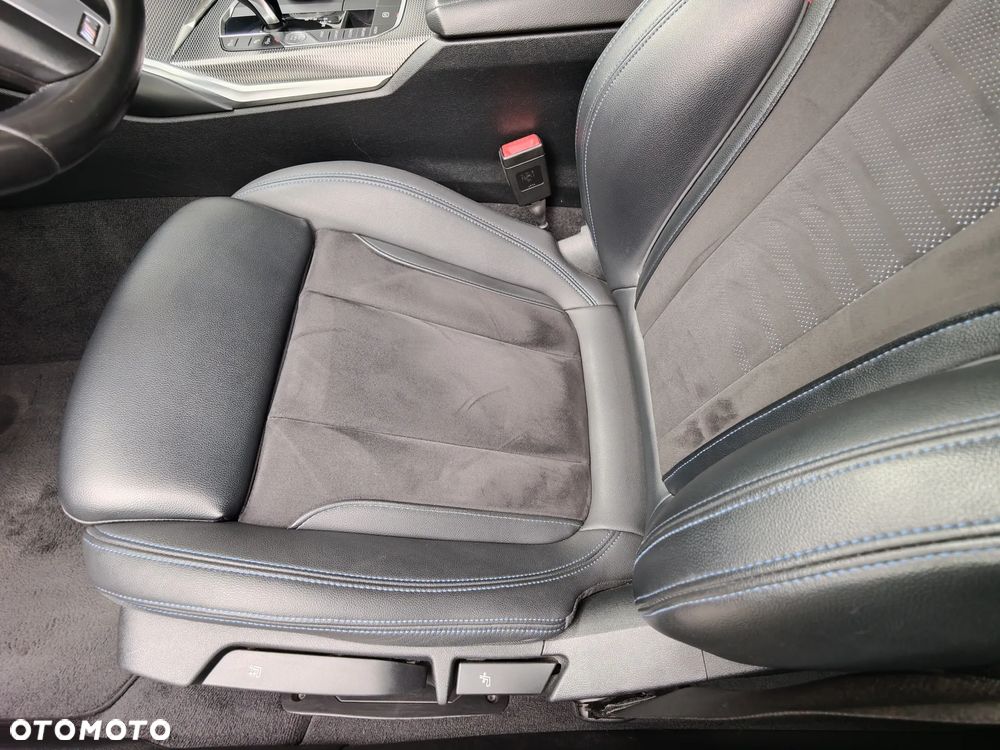 BMW Seria 3 330i M Sport sport - 24