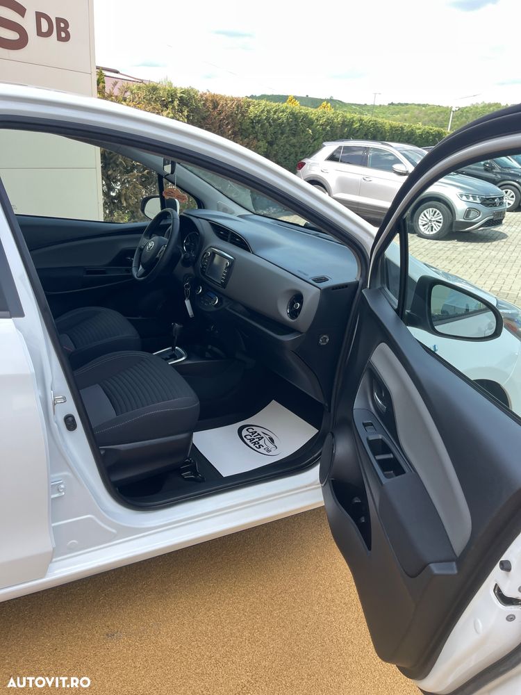 Toyota Yaris 1.5 VVT-i HSD Active - 21