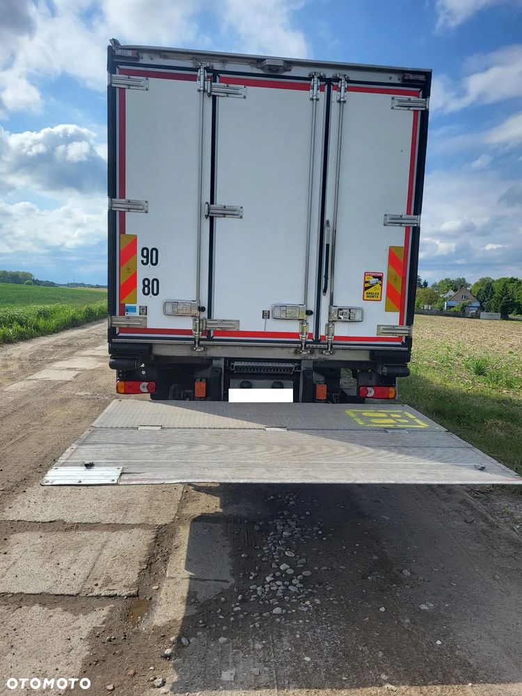 Iveco EUROCARGO 160E21 E6 2016r Izoterma Chłodnia Mroźnia agregat 230V Winda przegrody 3 parowniki - 28