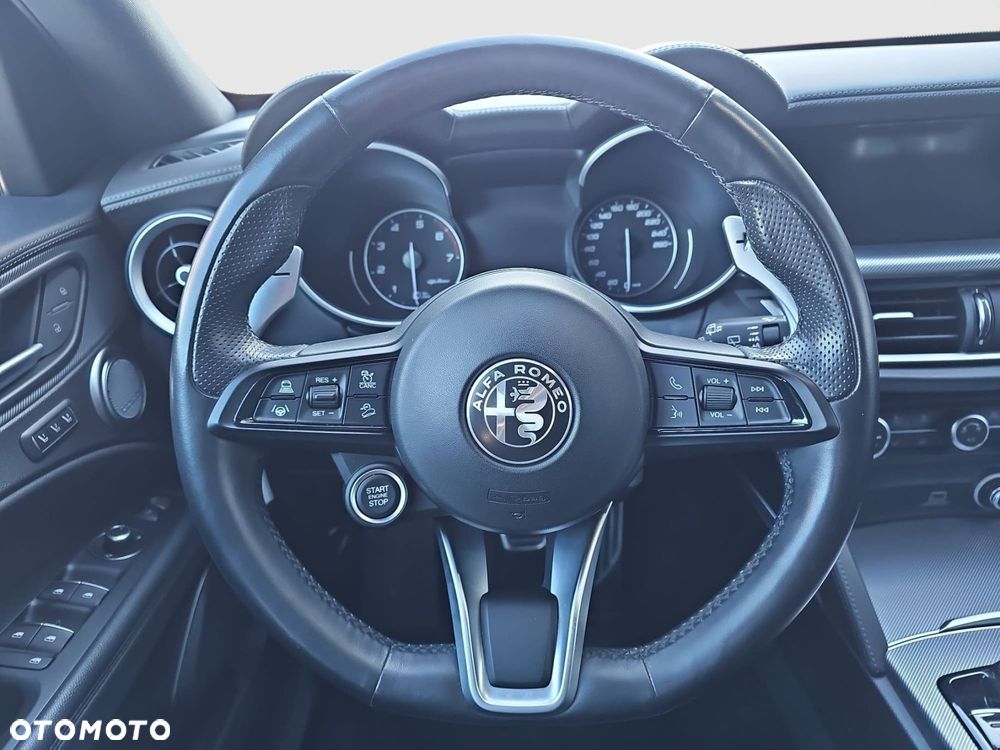 Alfa Romeo Stelvio - 21