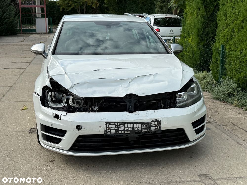 Volkswagen Golf - 3