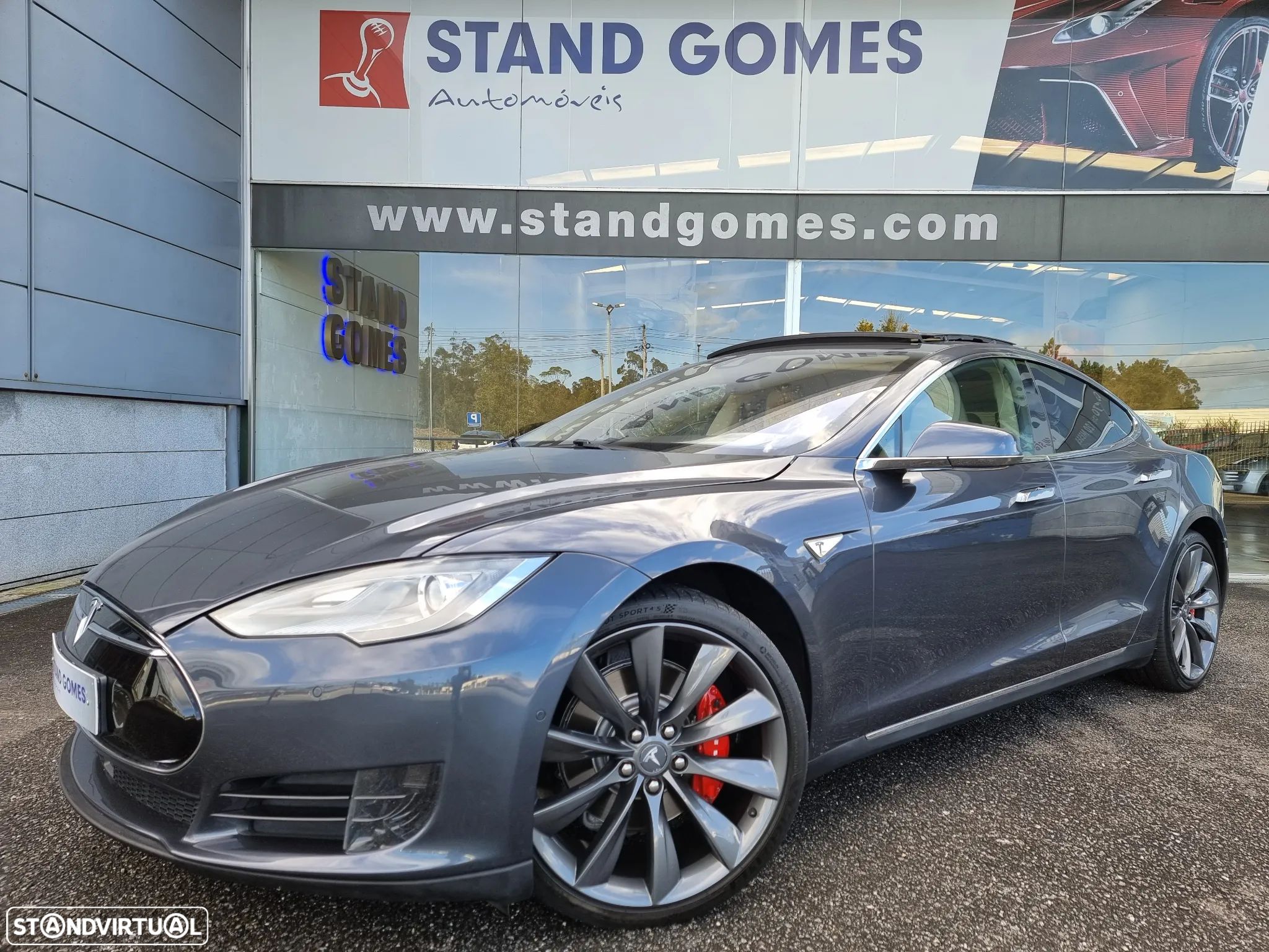Tesla Model S Standard - 1