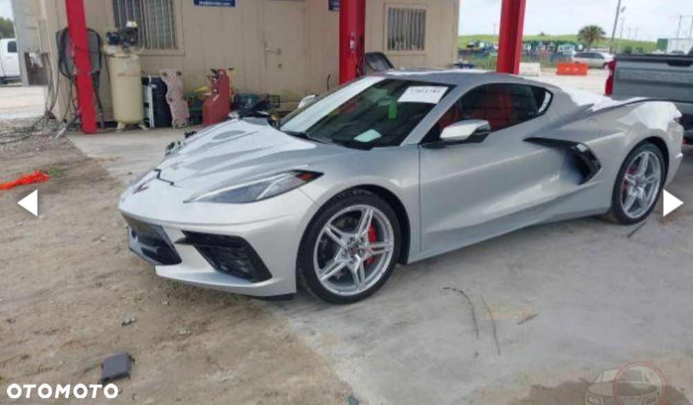 Chevrolet Corvette - 1