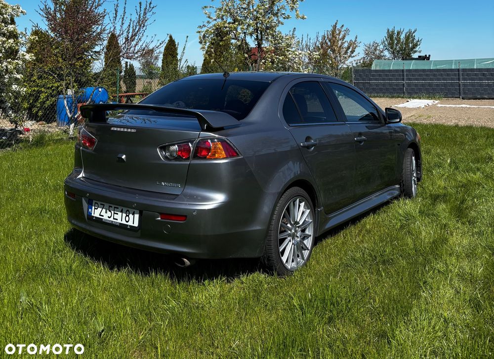 Mitsubishi Lancer 1.8 Intense - 1