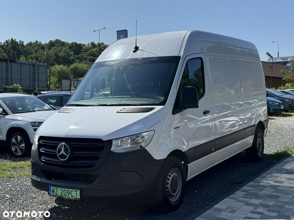 Mercedes-Benz Sprinter - 5