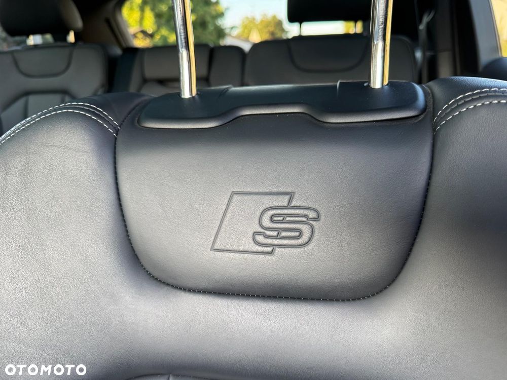 Audi Q7 55 TFSI e quattro tiptronic S line - 26