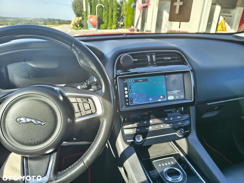 Jaguar F-Pace 2.0 i4D AWD Prestige - 11