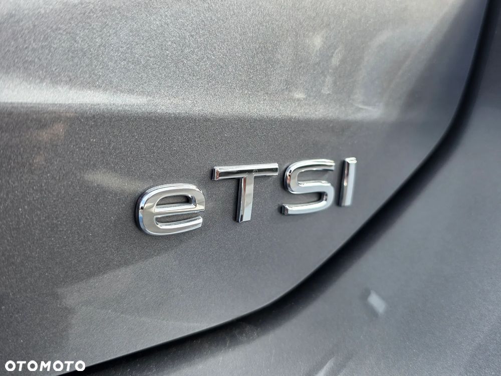 Volkswagen Passat - 18