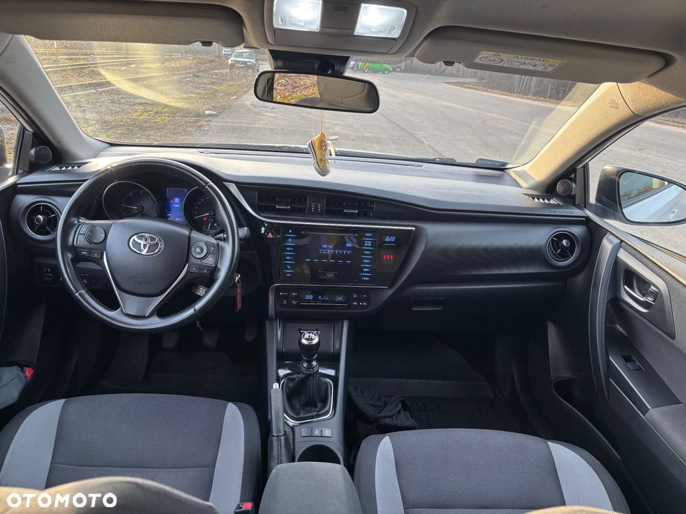 Toyota Auris 1.4 D-4D Dynamic - 7