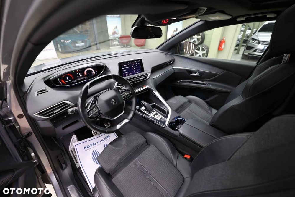 Peugeot 5008 PureTech 130 EAT8 Stop & Start GT - 17
