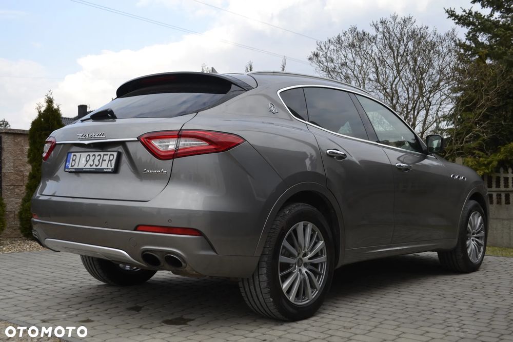Maserati Levante - 14