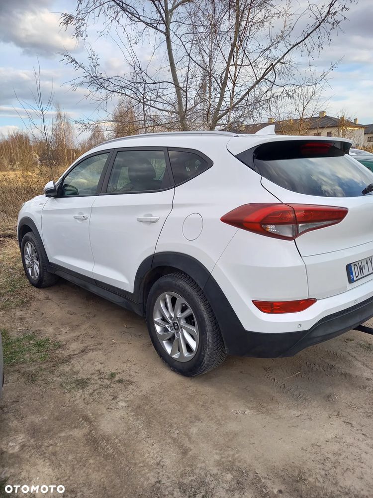 Hyundai Tucson 1.7 CRDI BlueDrive Style 2WD - 7