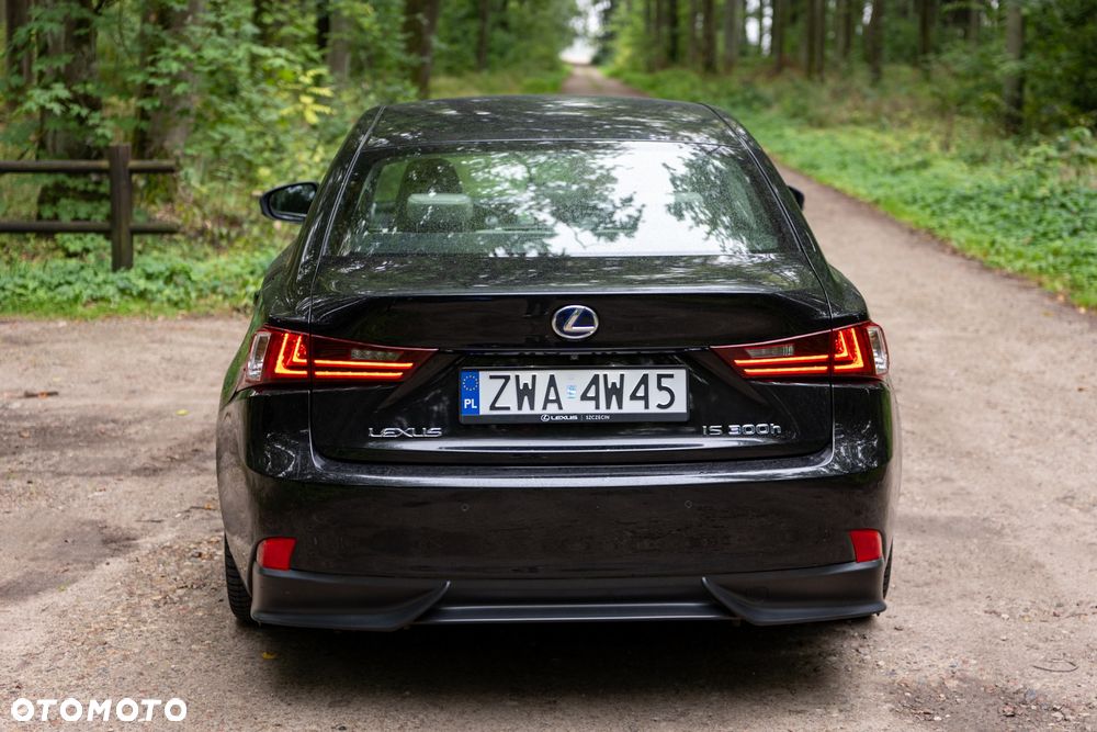 Lexus IS 300h Business - 5