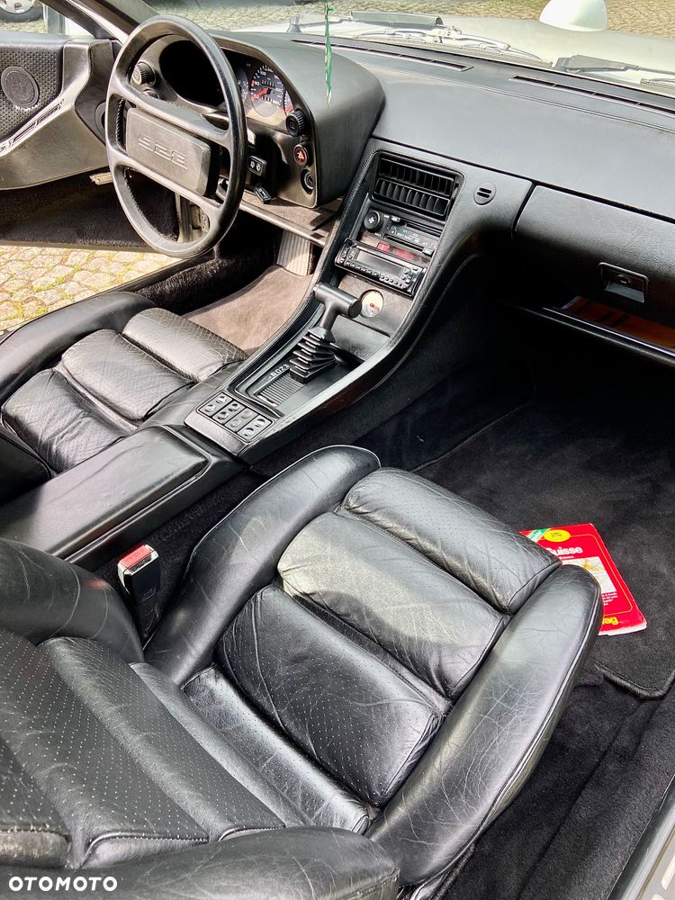 Porsche 928 - 27