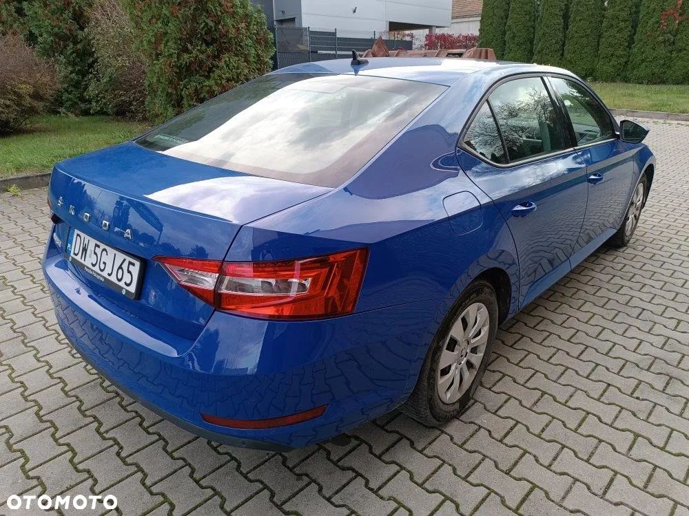 Skoda Superb 1.5 TSI ACT Active DSG - 4