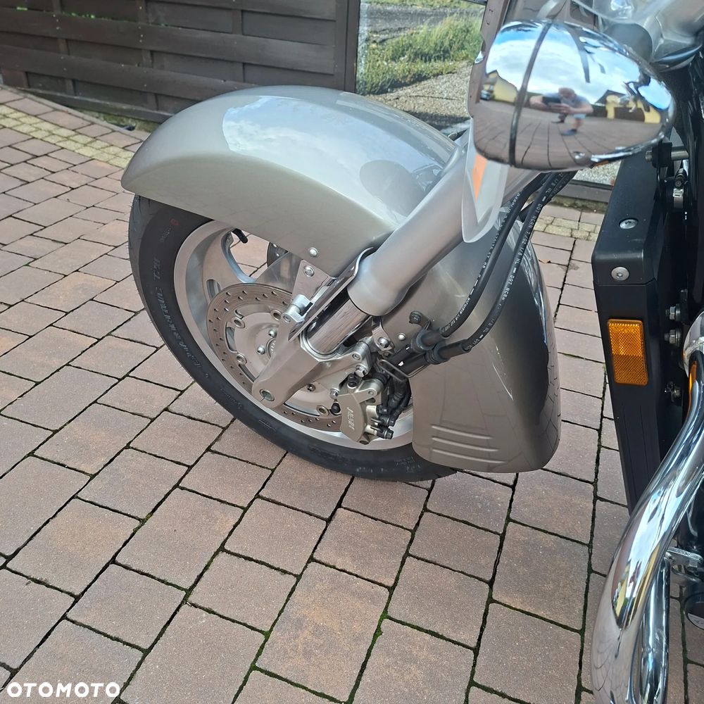 Honda VTX - 24