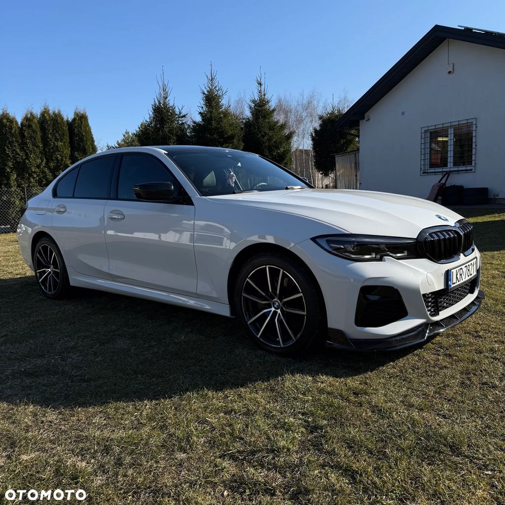 BMW Seria 3 330i xDrive M Sport - 23