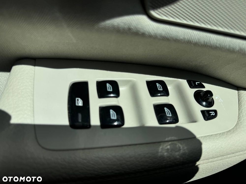Volvo V90 D3 Momentum Pro - 17