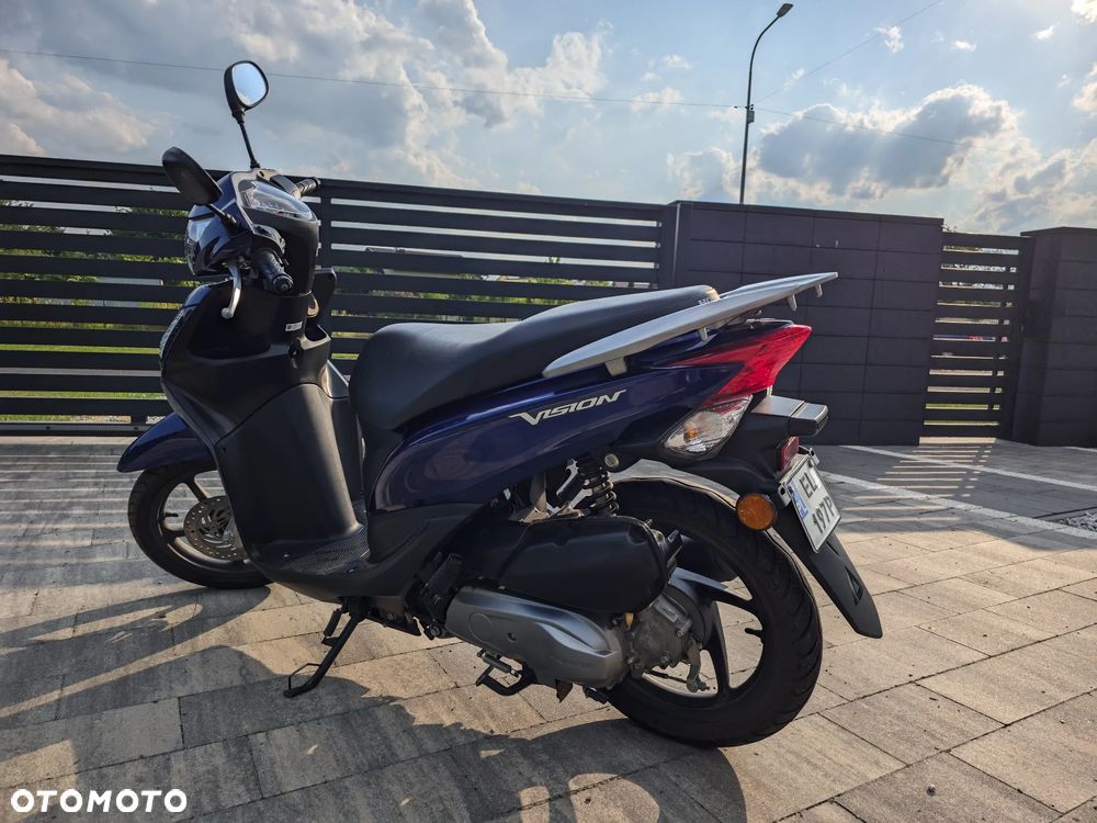 Honda Vision - 2