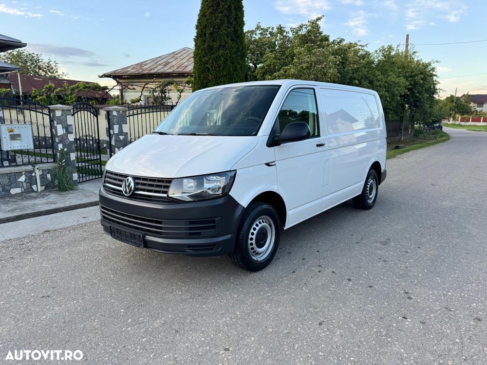 Volkswagen Transporter - 1