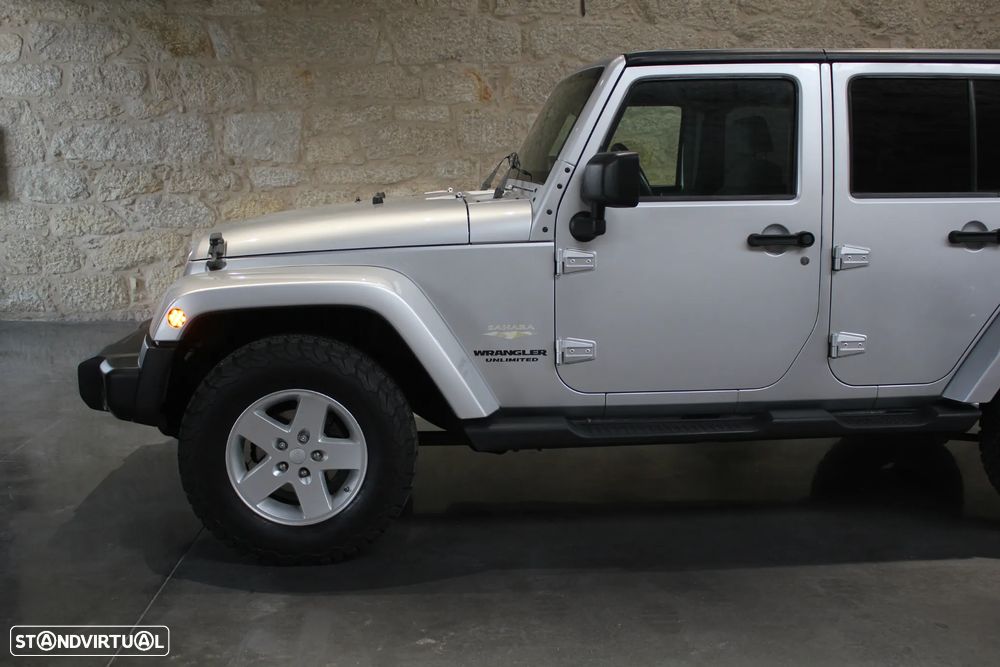 Jeep Wrangler 2.8 CRD ATX Sport - 22
