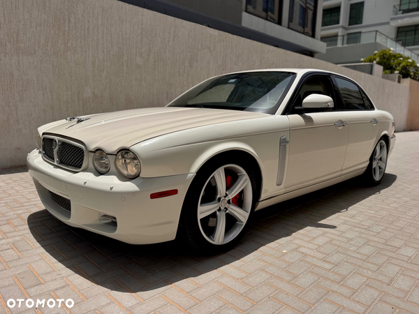 Jaguar XJR 4.2