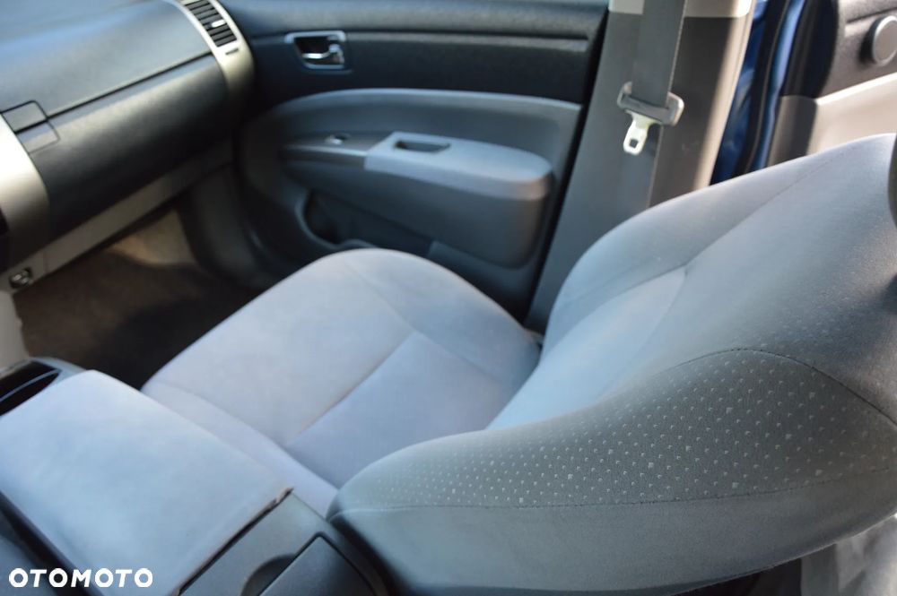 Toyota Prius - 14