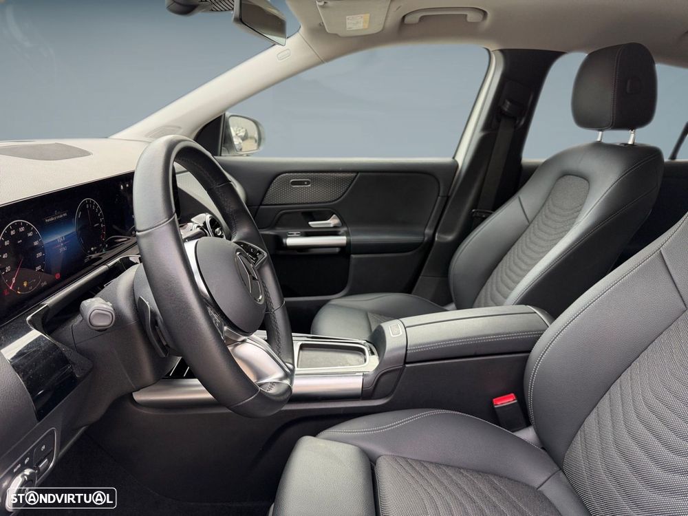 Mercedes-Benz GLA 250 e - 16