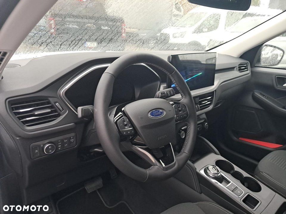 Ford Kuga - 13