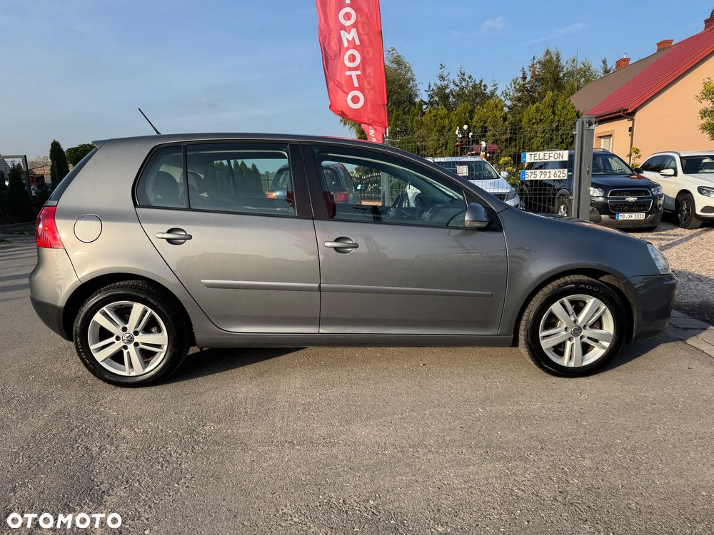 Volkswagen Golf - 31