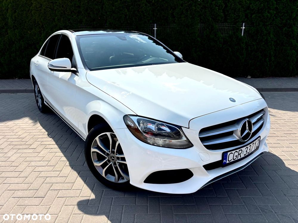 Mercedes-Benz Klasa C 300 9G-TRONIC AMG Line - 11