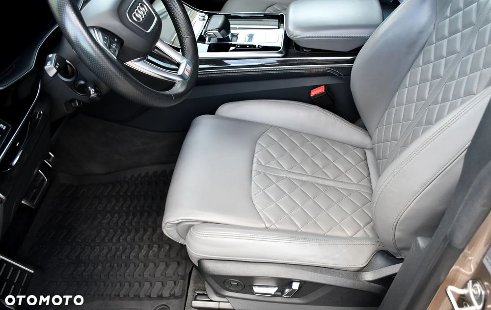 Audi Q8 50 TDI quattro tiptronic - 13