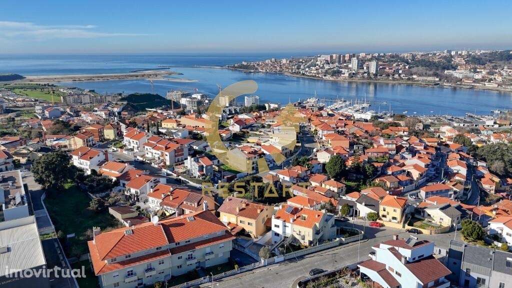 Moradia Exclusiva T4+1 em Canidelo, Vila Nova de Gaia - Grande imagem: 4/51