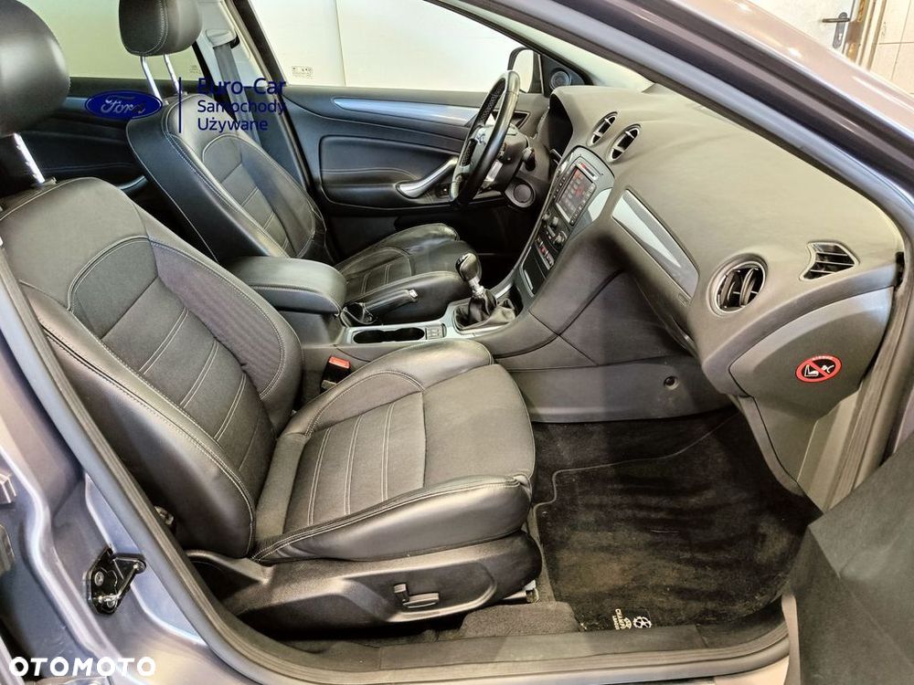 Ford Mondeo - 14