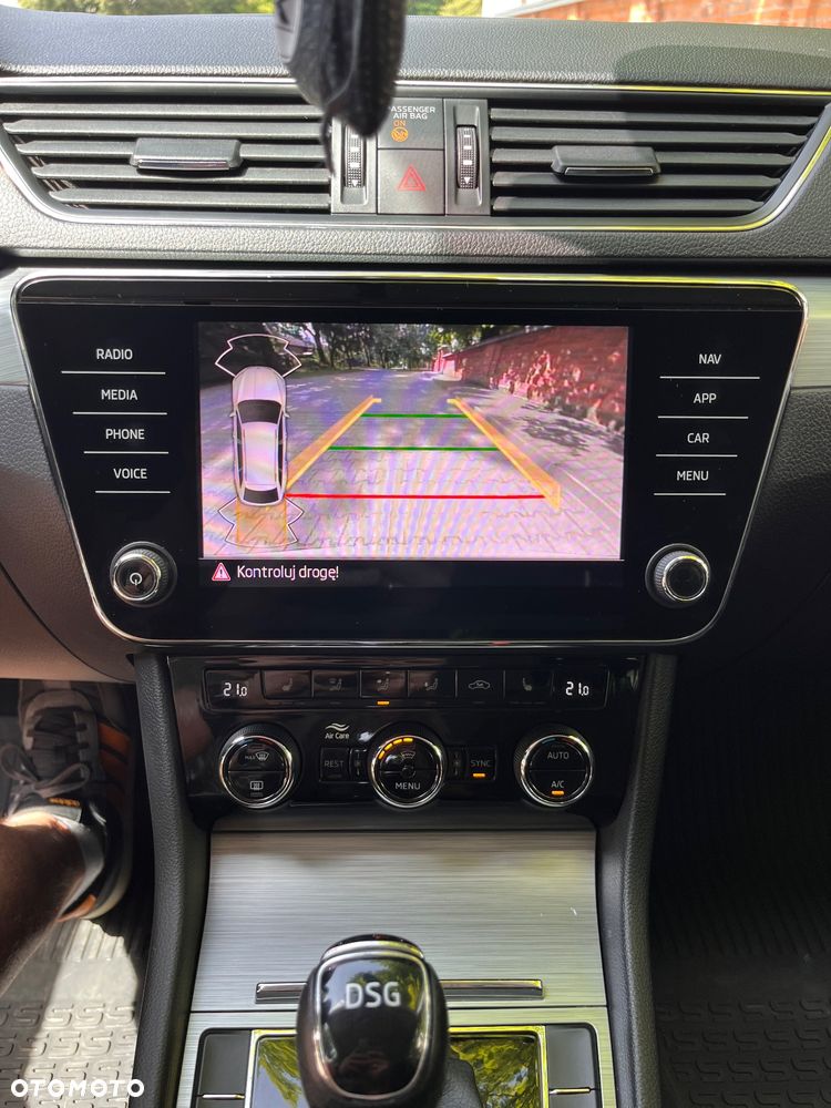 Skoda Superb 2.0 TDI SCR Ambition DSG - 16