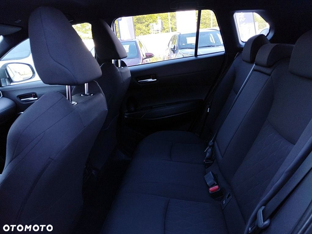 Toyota Corolla Cross 2.0 Hybrid Style AWD - 11