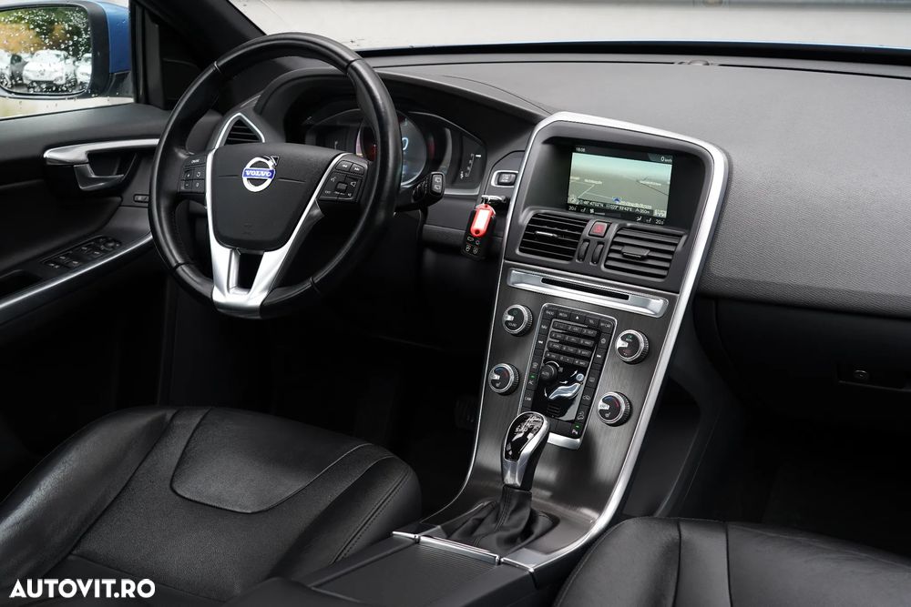 Volvo XC 60 D4 AWD Geartronic Summum - 12