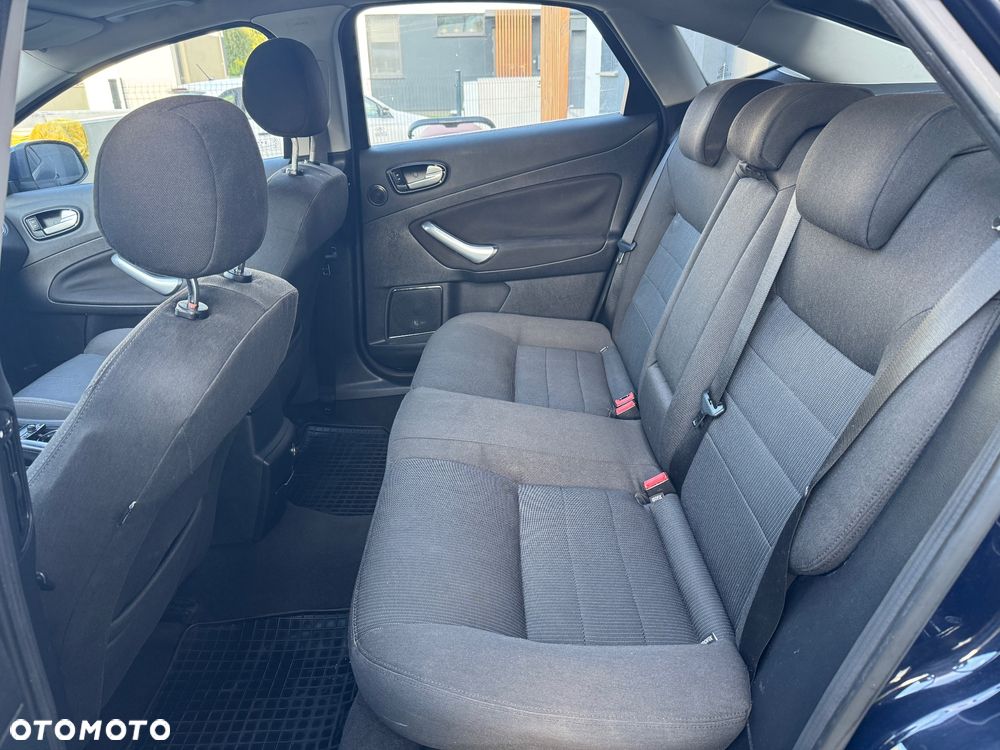 Ford Mondeo 1.8 TDCi Titanium - 22