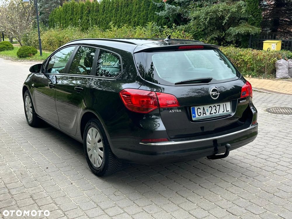 Opel Astra V 1.6 CDTI Dynamic - 4