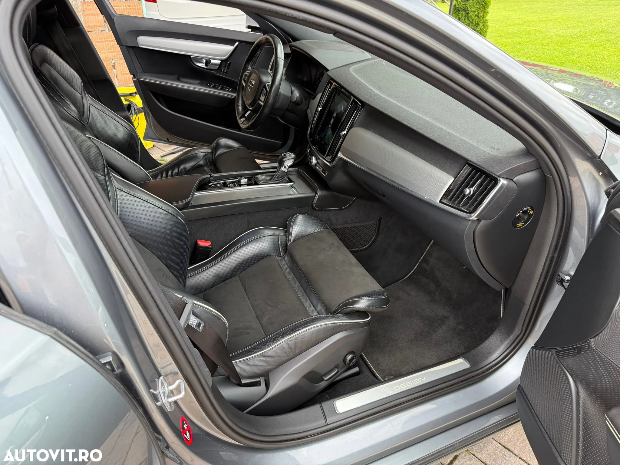 Volvo S90 D5 AWD Geartronic R Design - 12