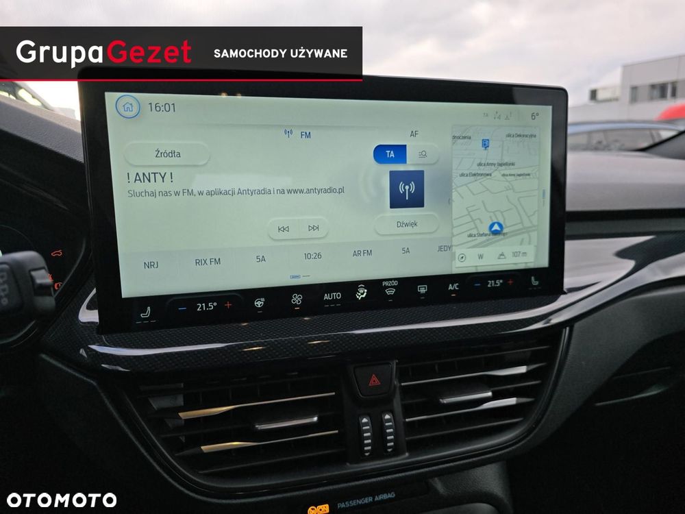 Ford Focus 1.0 EcoBoost mHEV ST-Line X - 16