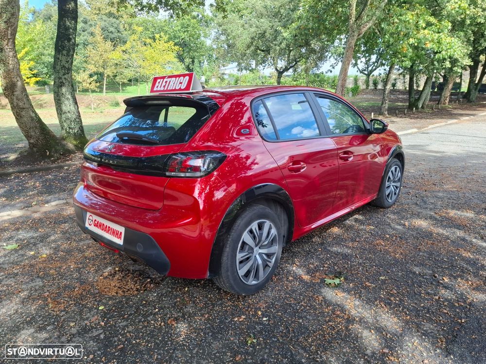 Peugeot e-208 - 4
