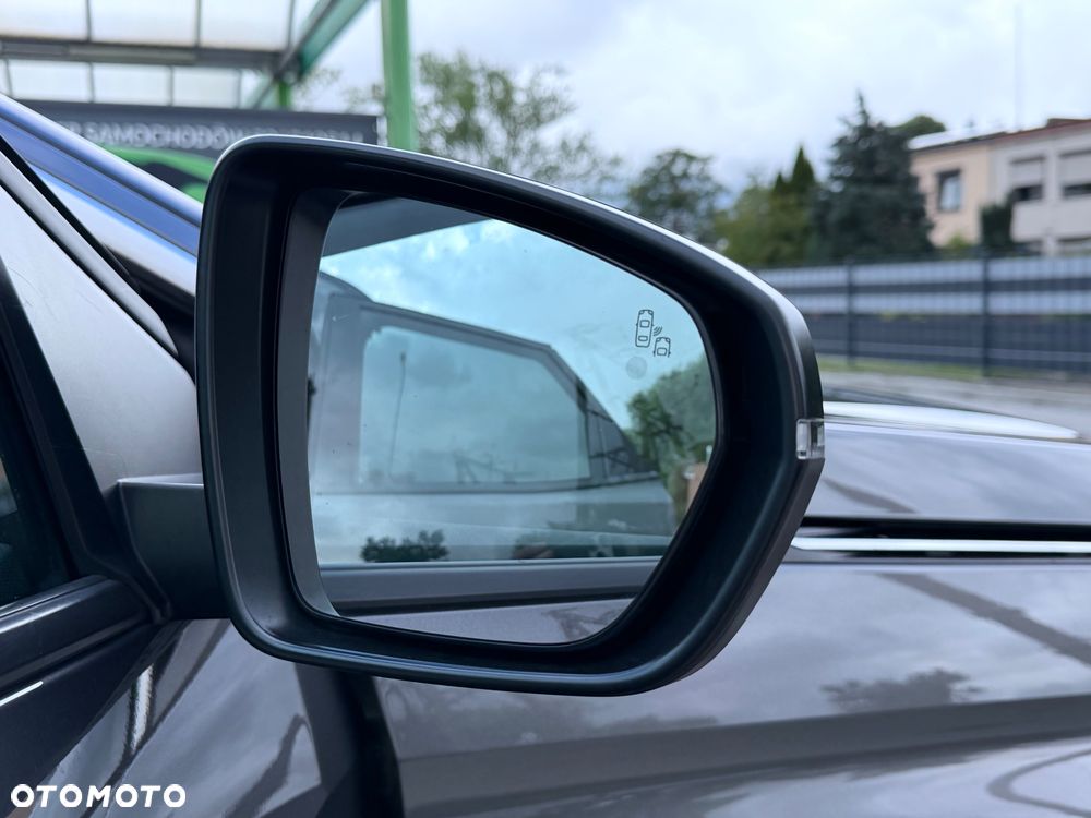 Peugeot 3008 BlueHDi 130 Stop & Start EAT8 Allure - 17
