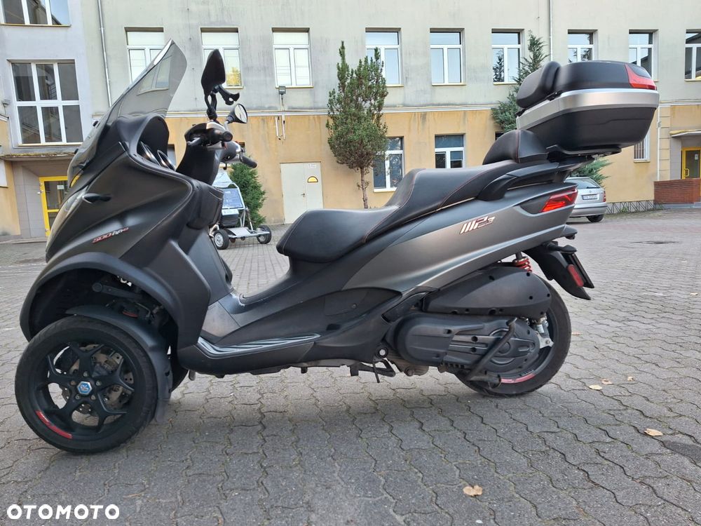 Piaggio MP-3 - 3
