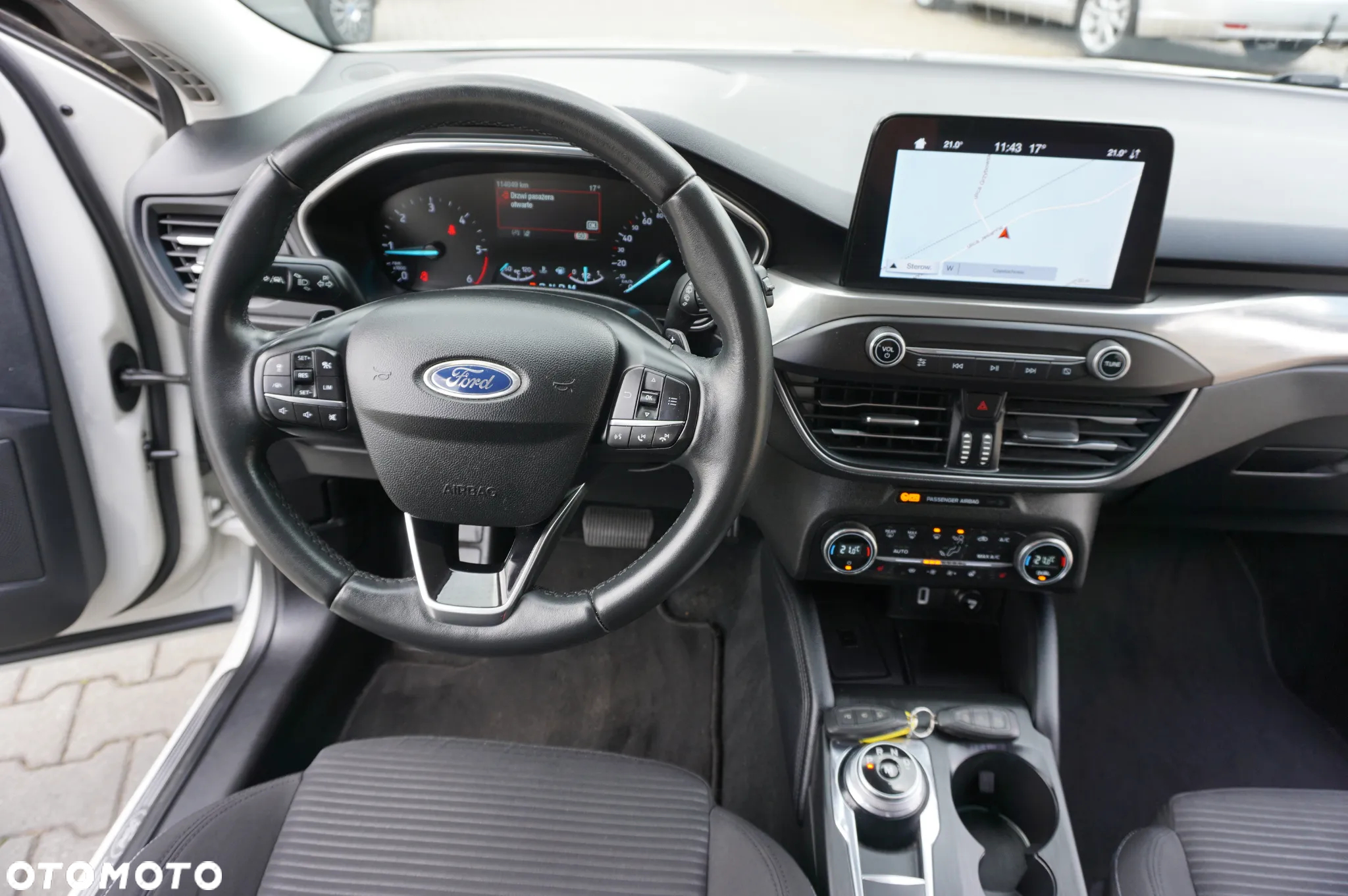Ford Focus Turnier 2.0 EcoBlue Start-Stopp-System TITANIUM - 32