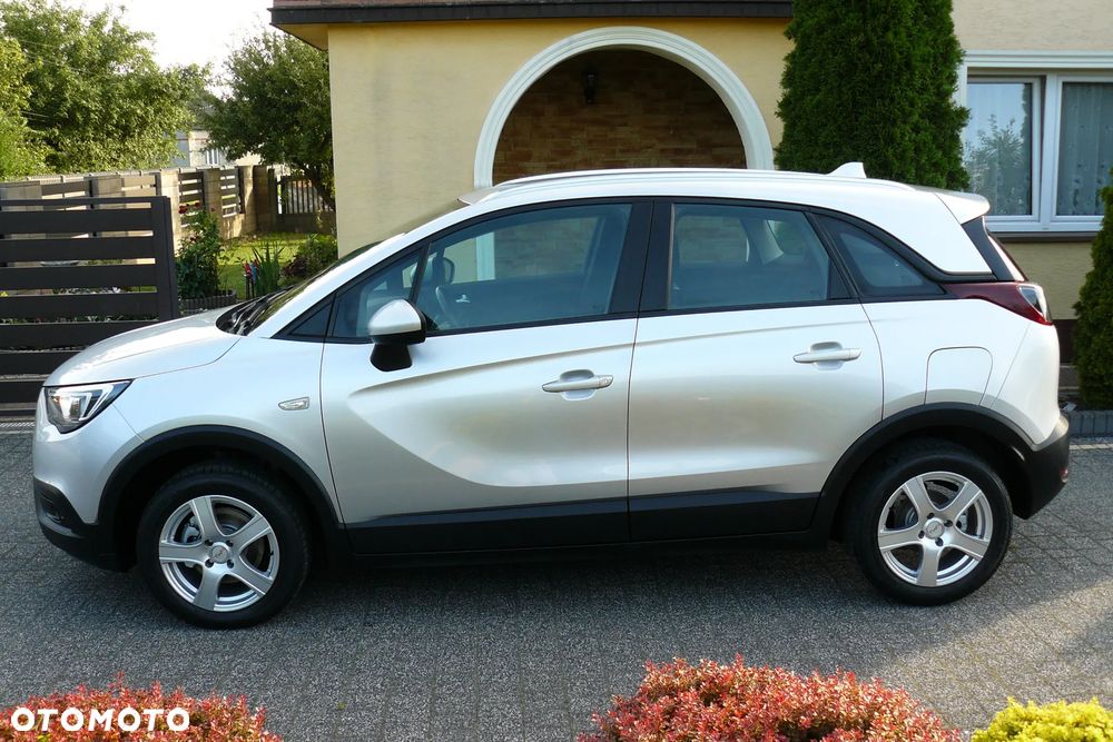 Opel Crossland X 1.2 T Design Line S&S - 13