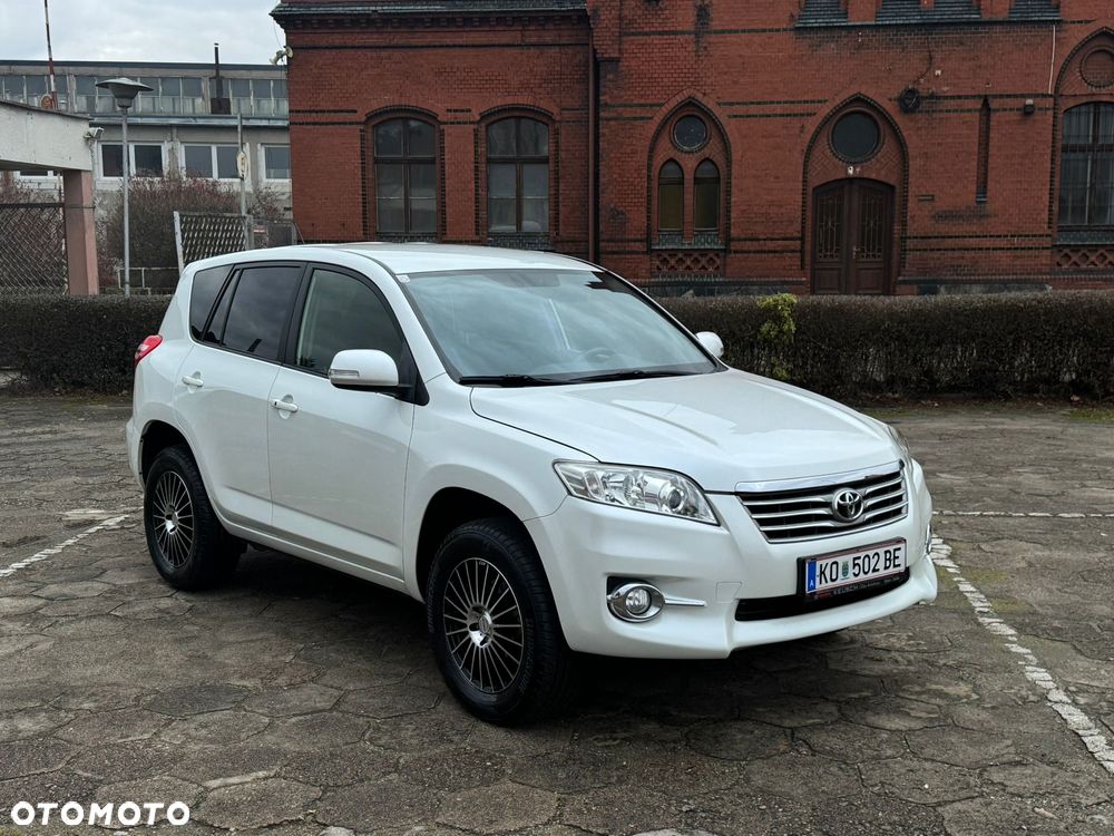 Toyota RAV4 2.2 D-4D Premium - 5