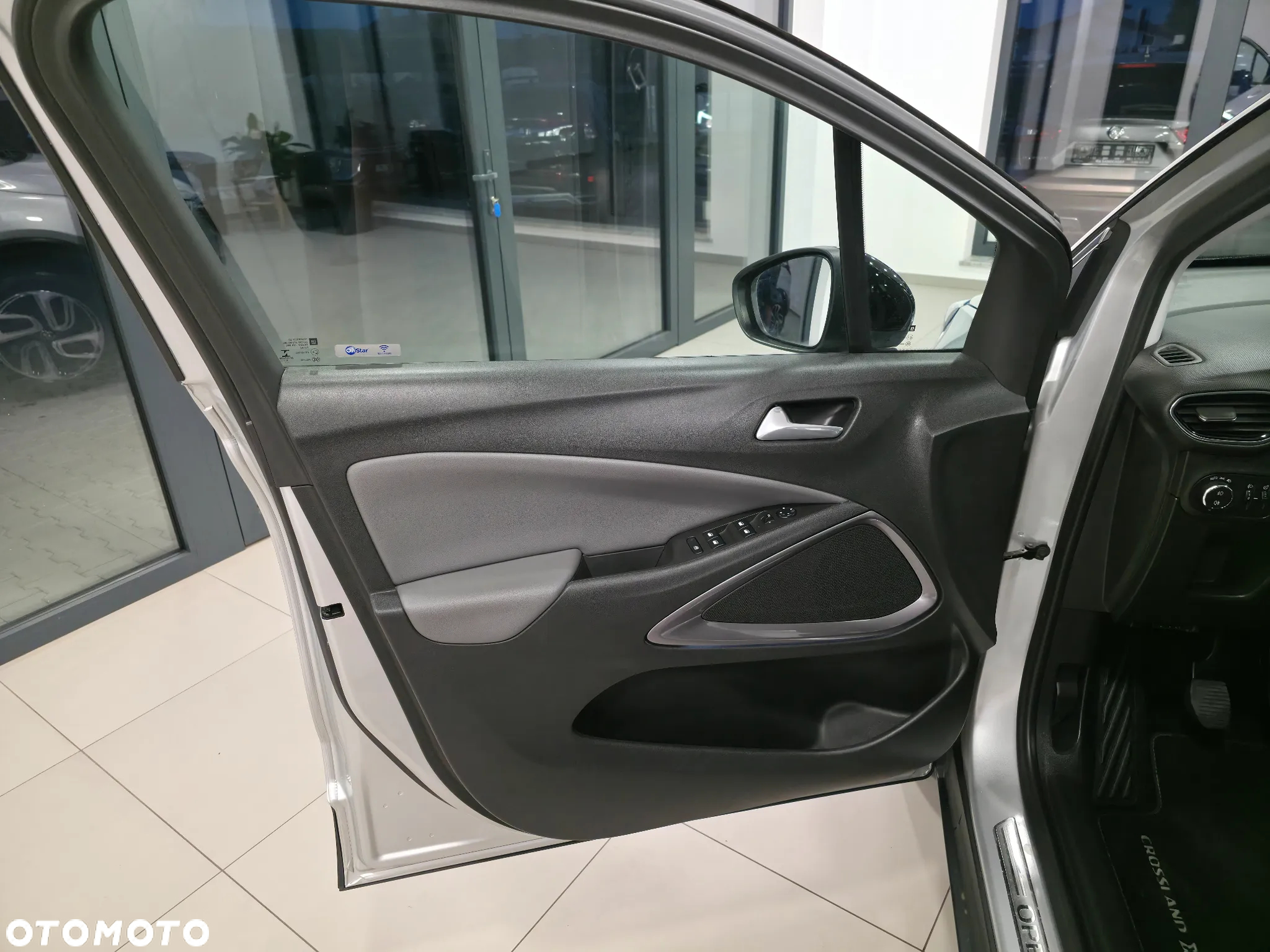Opel Crossland X 1.2 T Elite S&S - 10